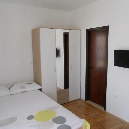 Apartments Krzelj Vodice Exterior photo